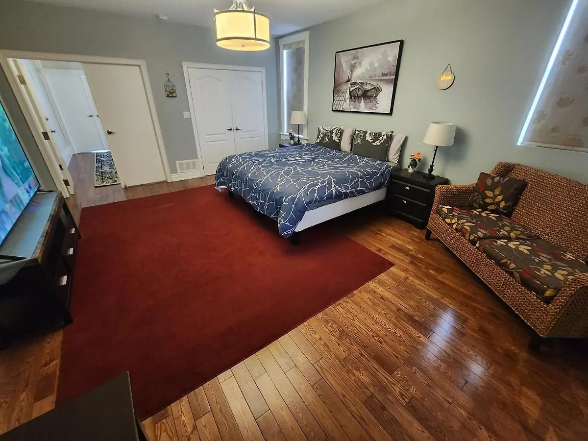 Homestay Heart Of Toronto Home Canada